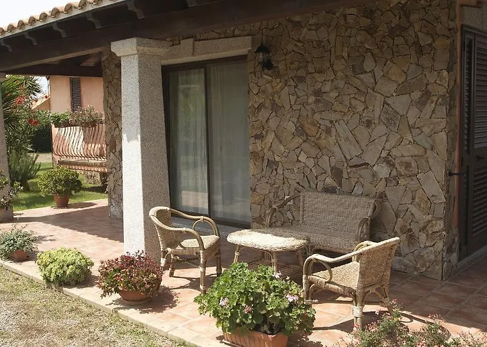 Villetta Bouganvillea SantʼAnna Arresi